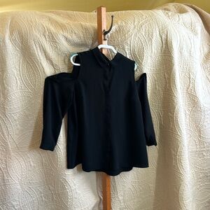 20W Alfani black long sleeve blouse with cold shoulder